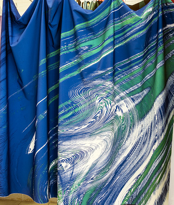 Látka - motiv vodní řasy - vzor 580 (rozměr 150 x 226 cm)