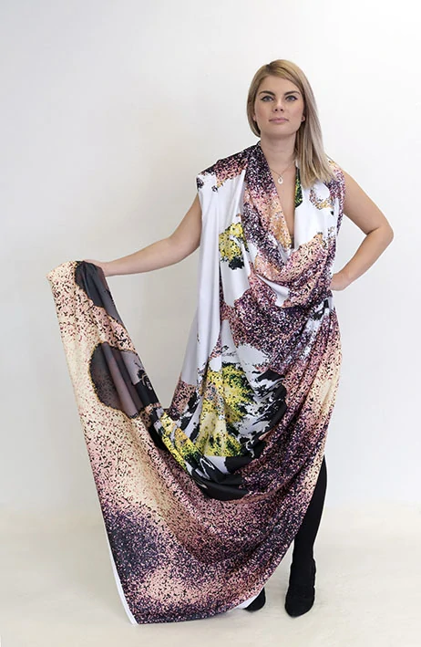 Látka - motiv letní nálada s květy - vzor 558 (rozměr 149 x 220 cm)